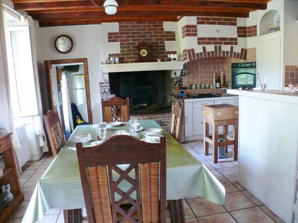 Papillons B&B - Beauty, Comfort And Peace 25 Mins From Puy Du Fou Montournais Exterior photo